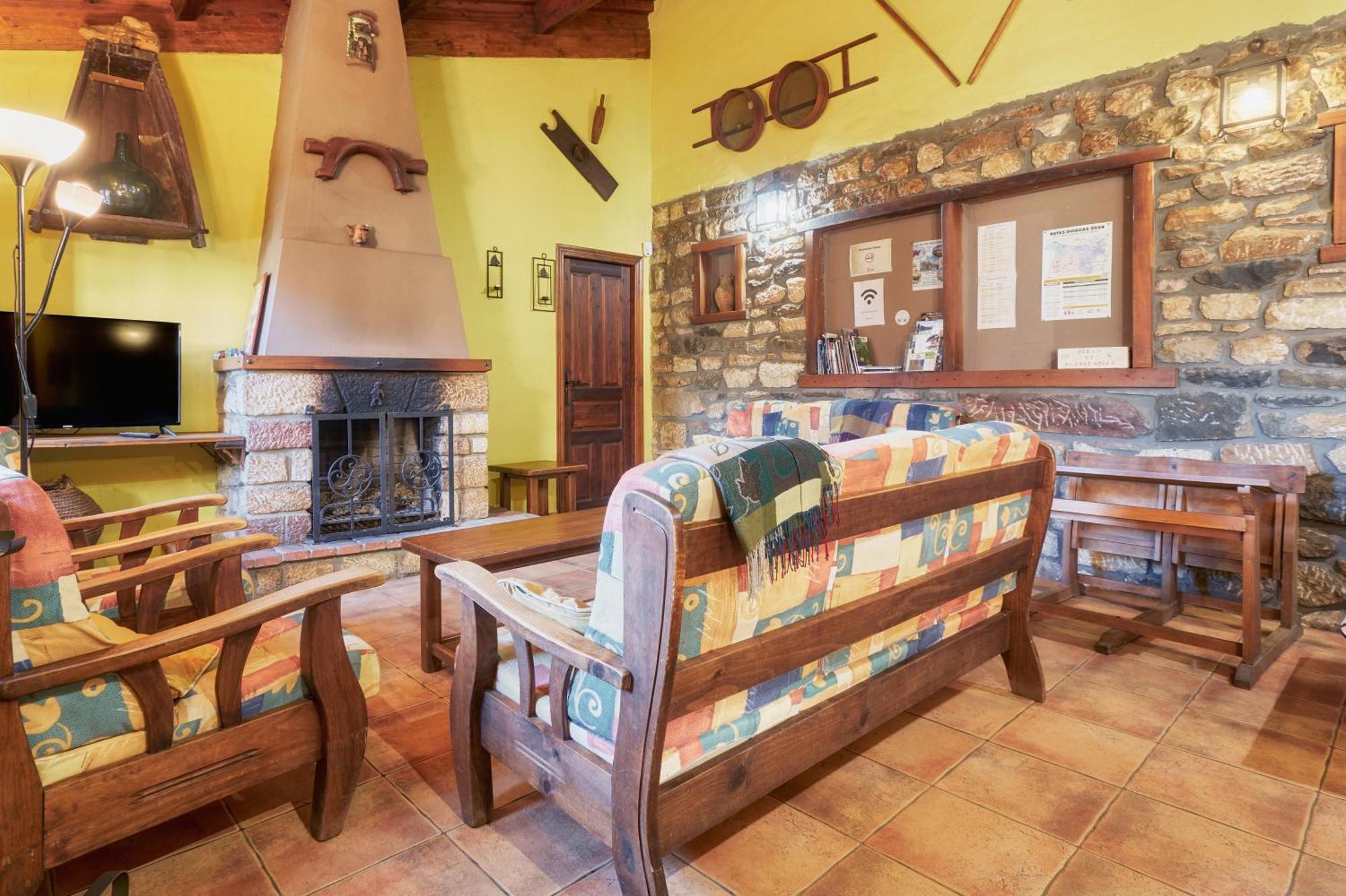 Aldaron Guest House Boca de Huergano Ngoại thất bức ảnh