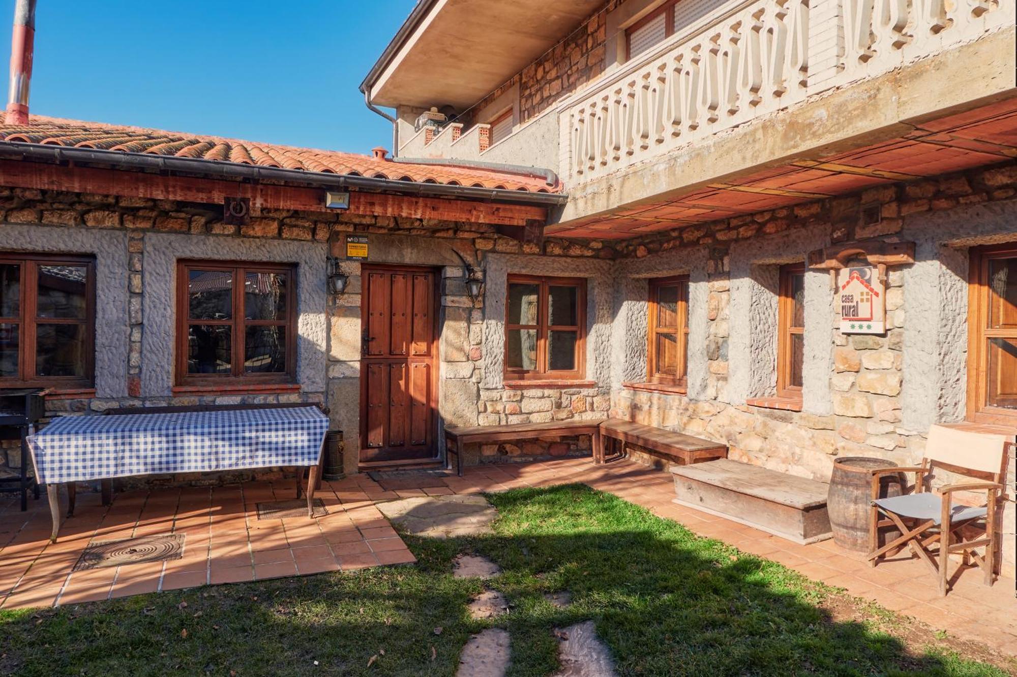 Aldaron Guest House Boca de Huergano Ngoại thất bức ảnh