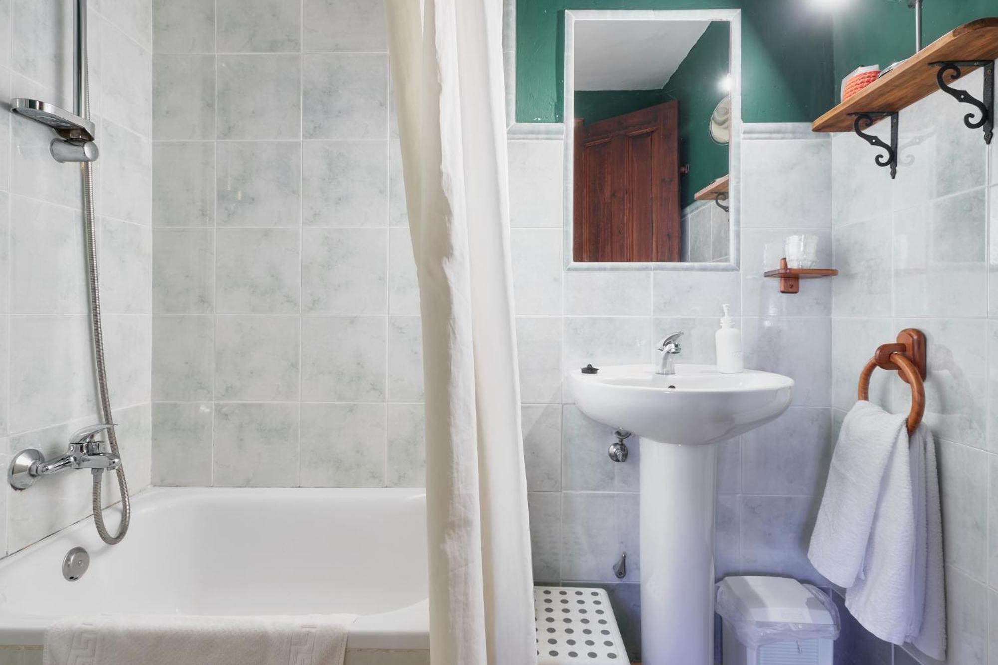 Aldaron Guest House Boca de Huergano Ngoại thất bức ảnh